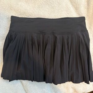 Lululemon Pleat to Street Skirt black size 6!